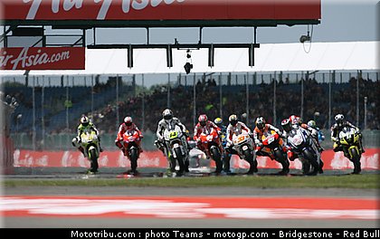 motogp_angleterre_2010_0005.jpg