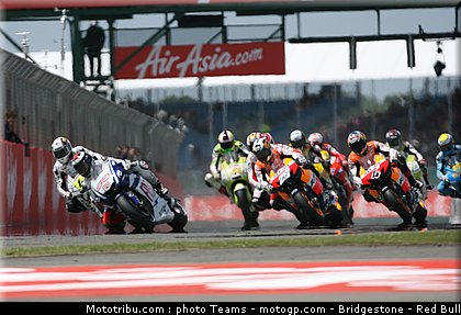 motogp_angleterre_2010_0007.jpg
