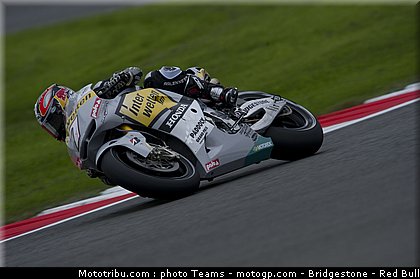 motogp_aoyama_1_angleterre_2010.jpg