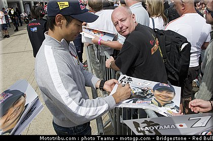 motogp_aoyama_2_angleterre_2010.jpg