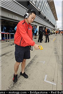 motogp_bridgestone_3_angleterre_2010.jpg