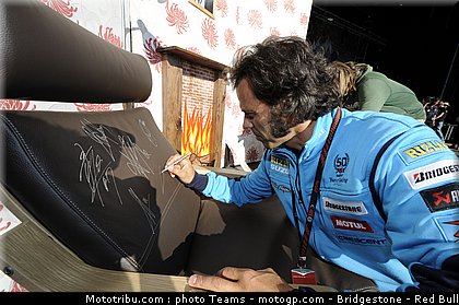 motogp_capirossi_08_angleterre_2010.jpg