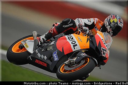 motogp_dovizioso_02_angleterre_2010.jpg