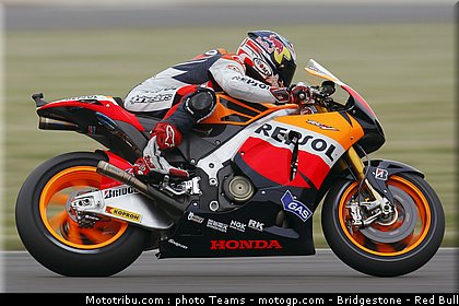 motogp_dovizioso_07_angleterre_2010.jpg