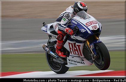 motogp_lorenzo_01_angleterre_2010.jpg