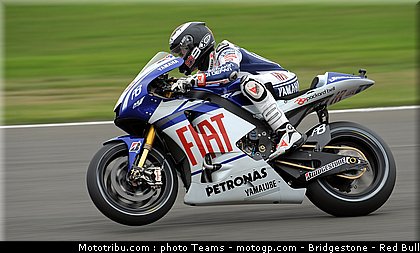 motogp_lorenzo_02_angleterre_2010.jpg
