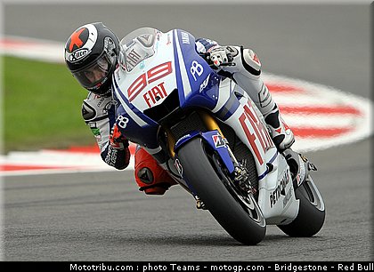 motogp_lorenzo_03_angleterre_2010.jpg