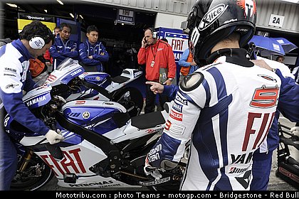 motogp_lorenzo_13_angleterre_2010.jpg