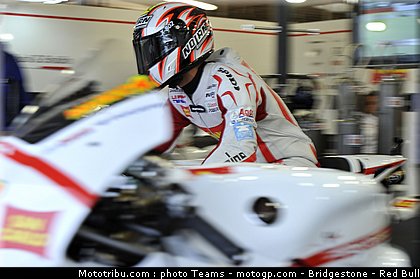 motogp_melandri_08_angleterre_2010.jpg