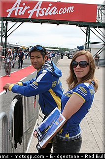 motogp_pitbabe_031_angleterre_2010.jpg