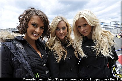 motogp_pitbabe_032_angleterre_2010.jpg