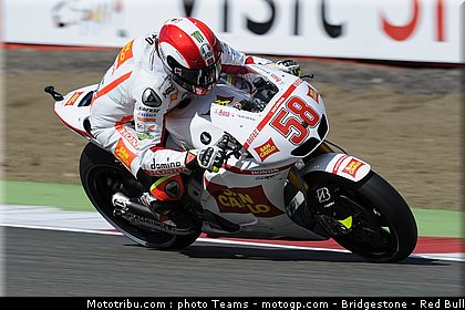 motogp_simoncelli_09_angleterre_2010.jpg