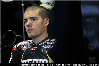 motogp_spies_03_angleterre_2010.jpg