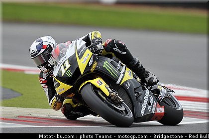 motogp_spies_08_angleterre_2010.jpg
