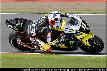 motogp_spies_09_angleterre_2010.jpg