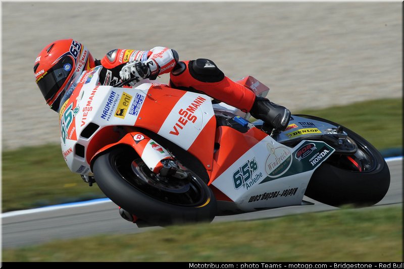 moto2_bradl_09_paysbas_2010