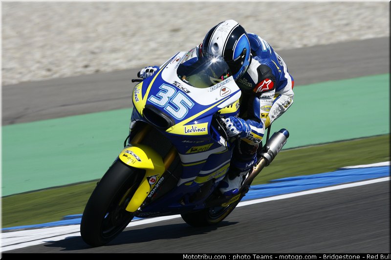 moto2_derosa_07_paysbas_2010