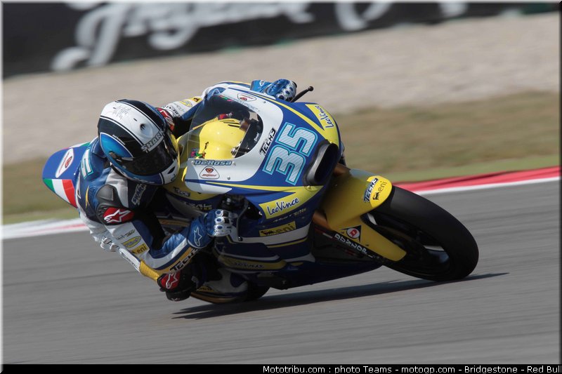 moto2_derosa_10_paysbas_2010