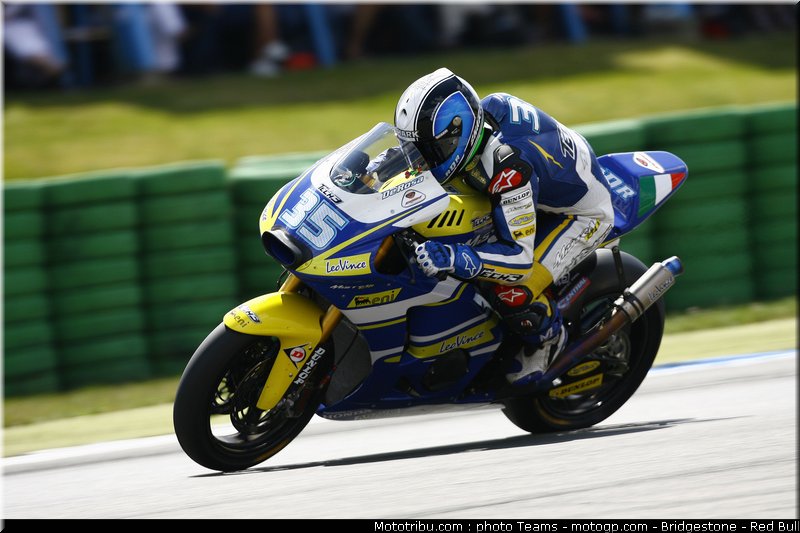 moto2_derosa_14_paysbas_2010