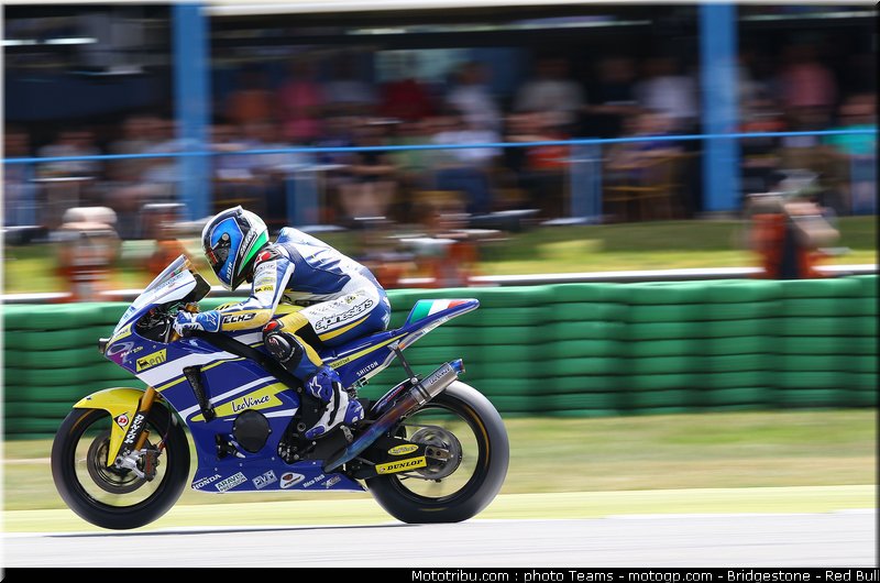 moto2_derosa_19_paysbas_2010