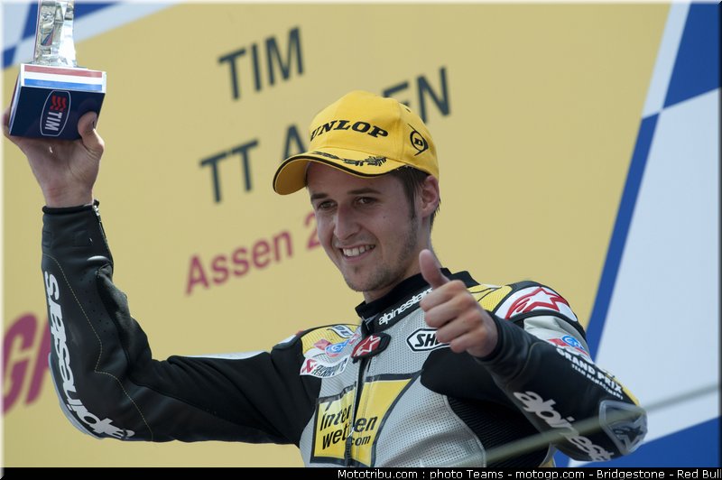 moto2_luthi_5_paysbas_2010