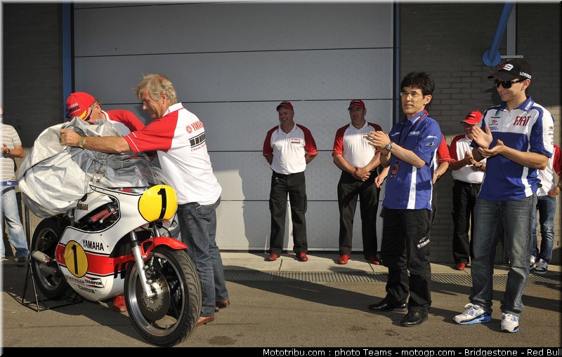 motogp_agostini_2_paysbas_2010