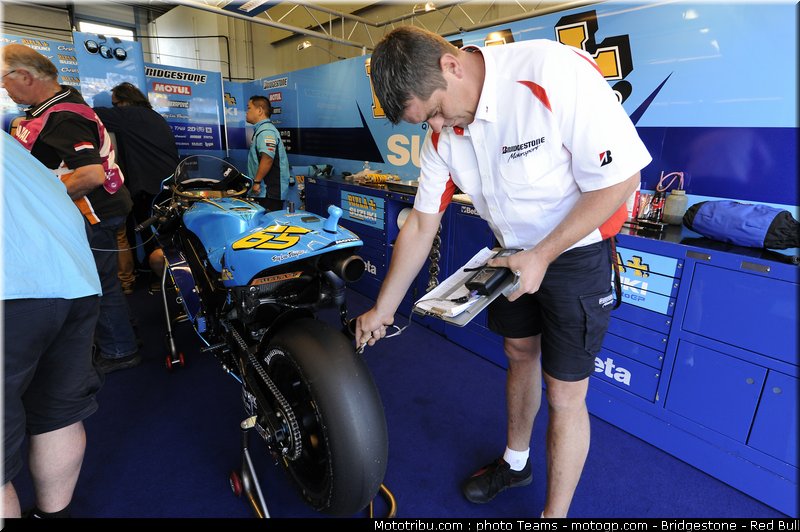 motogp_bridgestone_09_paysbas_2010