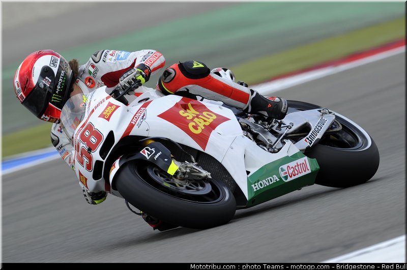 motogp_simoncelli_02_paysbas_2010