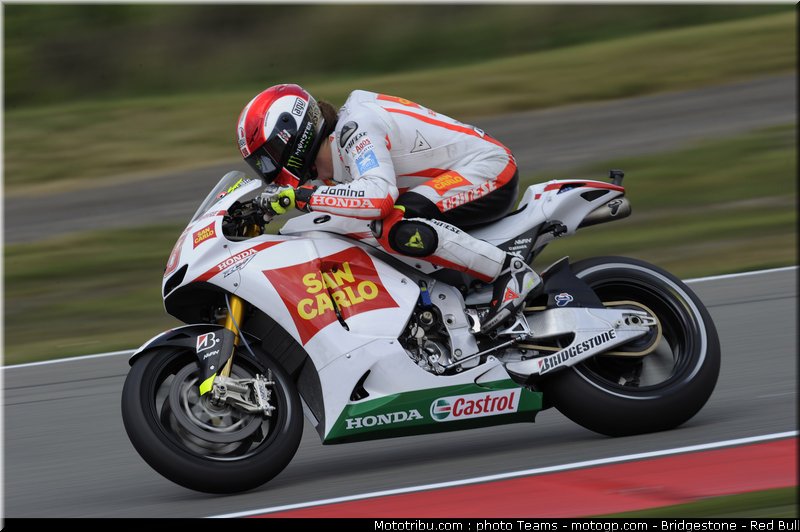 motogp_simoncelli_06_paysbas_2010