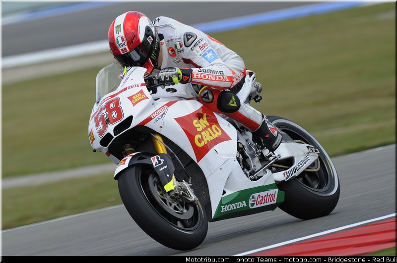 motogp_simoncelli_07_paysbas_2010