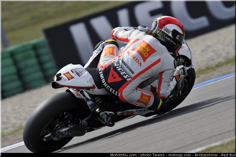 motogp_simoncelli_16_paysbas_2010