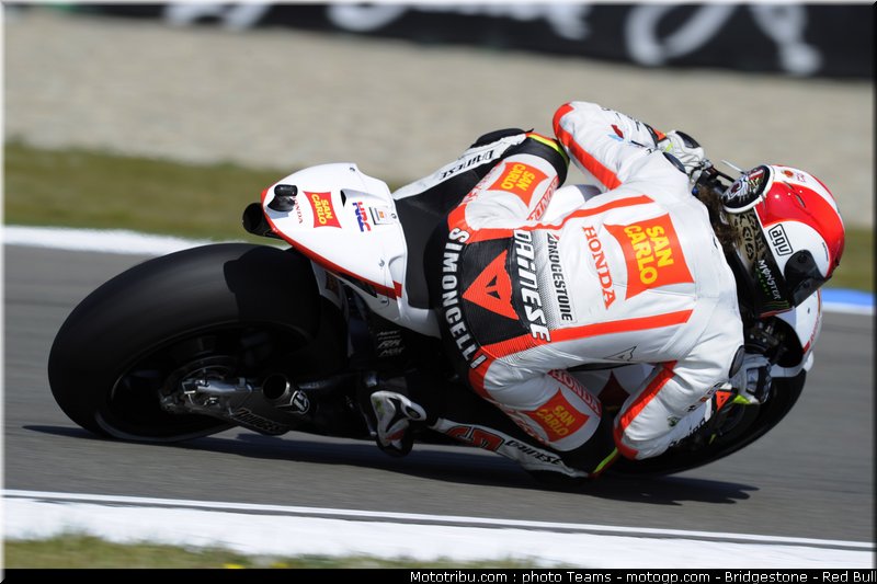 motogp_simoncelli_21_paysbas_2010