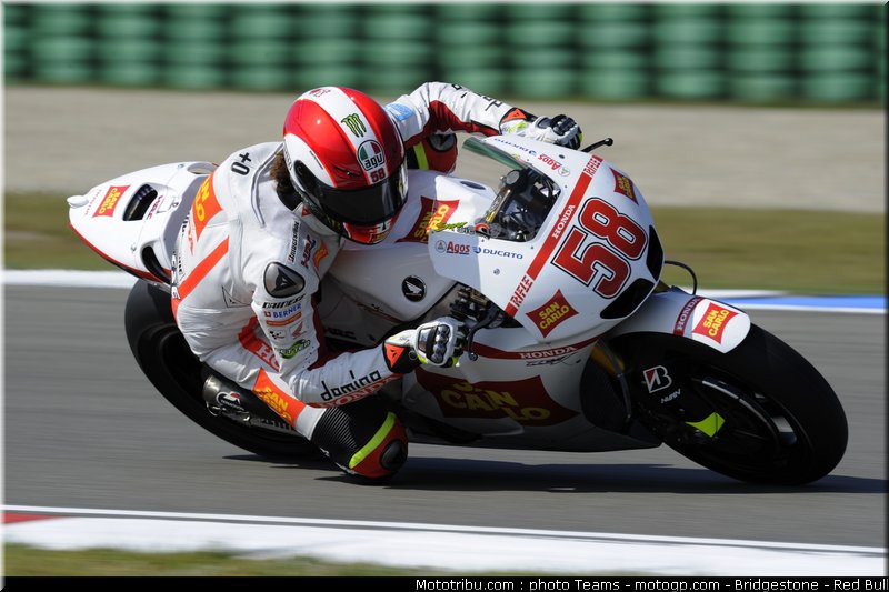motogp_simoncelli_22_paysbas_2010