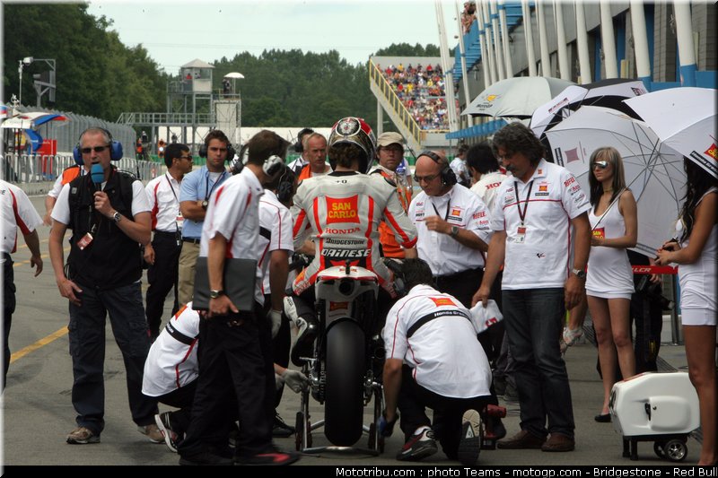 motogp_simoncelli_27_paysbas_2010