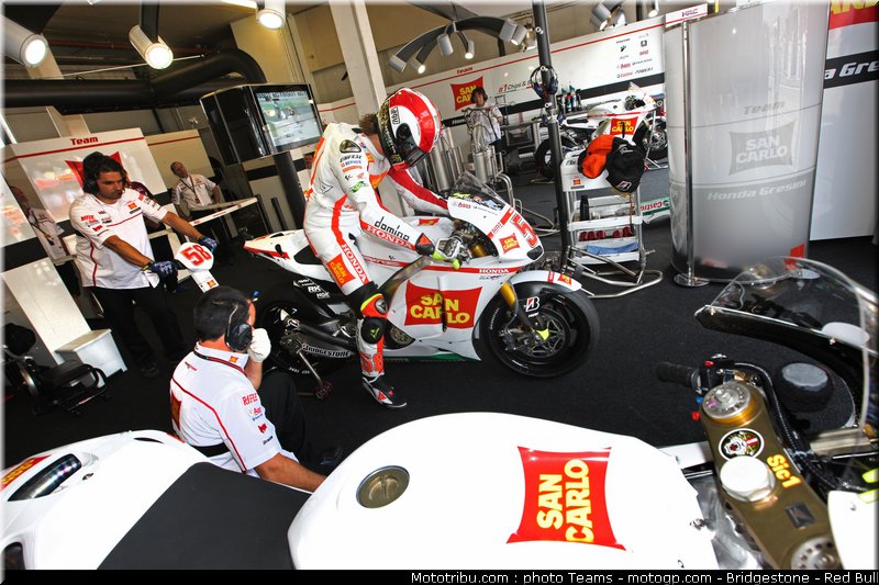 motogp_simoncelli_29_paysbas_2010