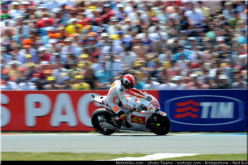 motogp_simoncelli_36_paysbas_2010