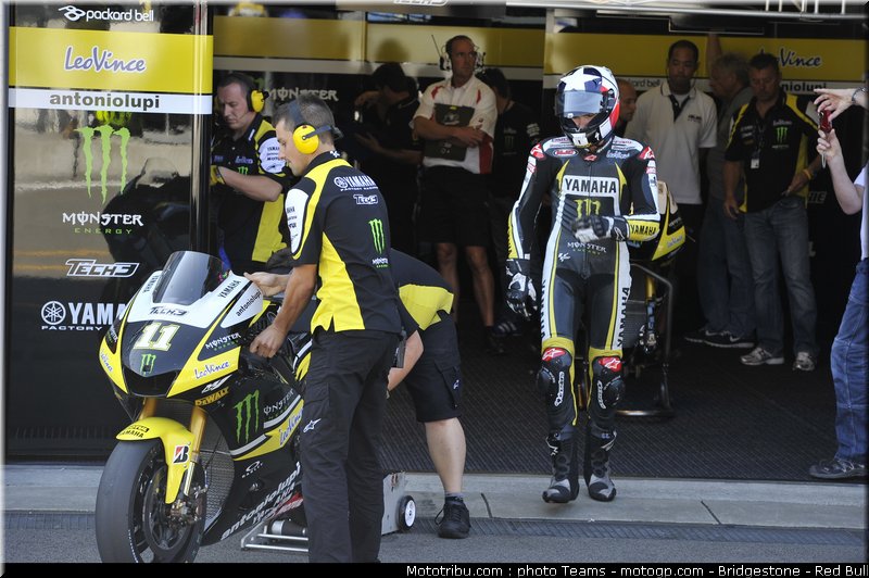 motogp_spies_10_paysbas_2010