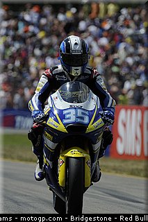 moto2_derosa_15_paysbas_2010.jpg