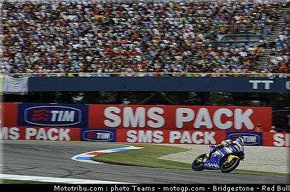 moto2_derosa_18_paysbas_2010.jpg