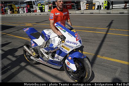moto2_leonov_1_paysbas_2010.jpg