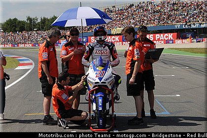 moto2_leonov_2_paysbas_2010.jpg