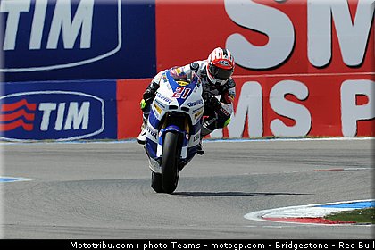 moto2_leonov_5_paysbas_2010.jpg