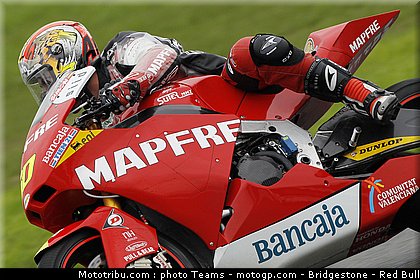 moto2_simon_6_paysbas_2010.jpg
