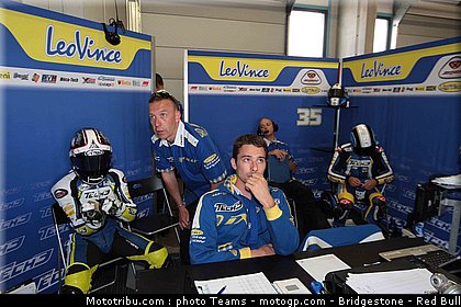 moto2_tech3_paysbas_2010.jpg
