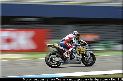 motogp_akyioshi_3_paysbas_2010.jpg