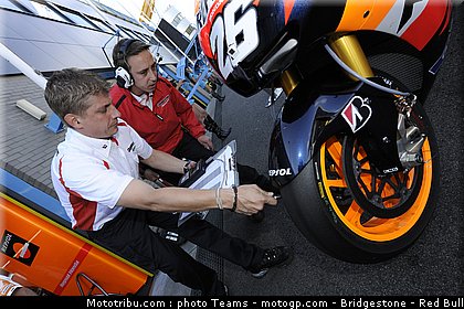motogp_bridgestone_02_paysbas_2010.jpg