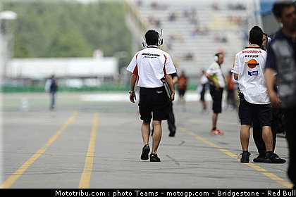 motogp_bridgestone_03_paysbas_2010.jpg