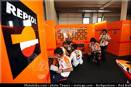 motogp_dovizioso_07_paysbas_2010.jpg