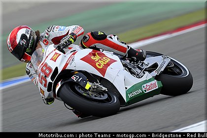motogp_simoncelli_02_paysbas_2010.jpg