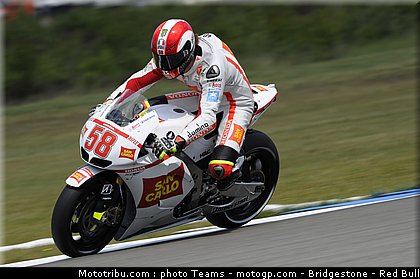 motogp_simoncelli_03_paysbas_2010.jpg